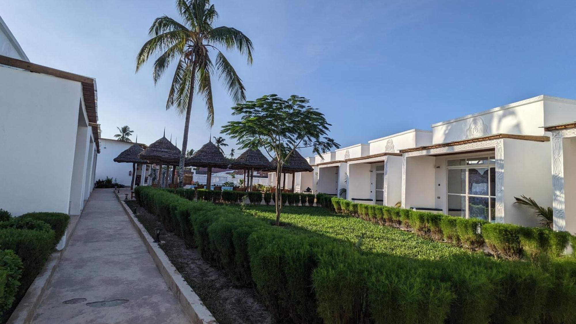 Mafia Dream Hotel Килиндони Экстерьер фото