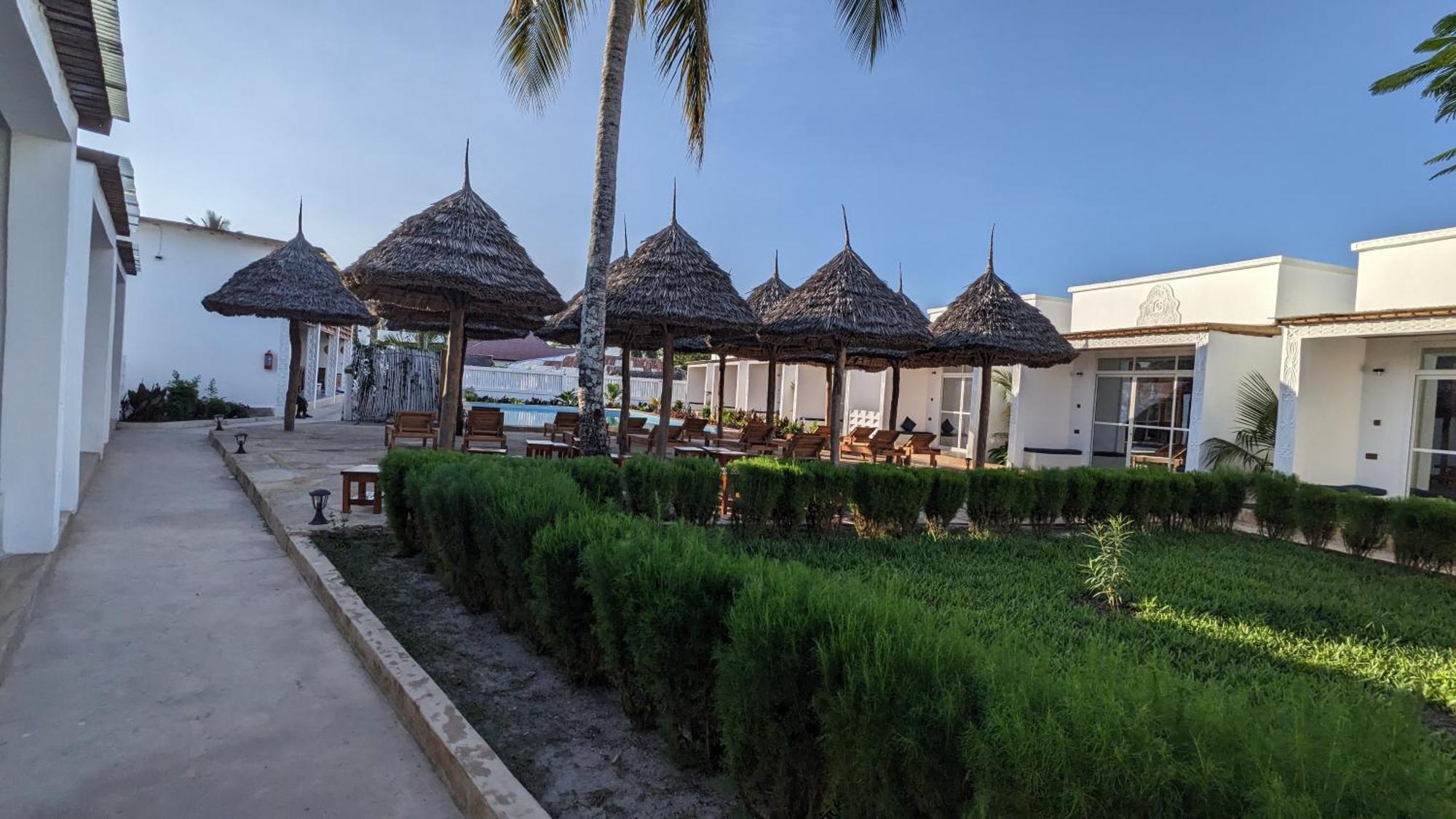 Mafia Dream Hotel Килиндони Экстерьер фото