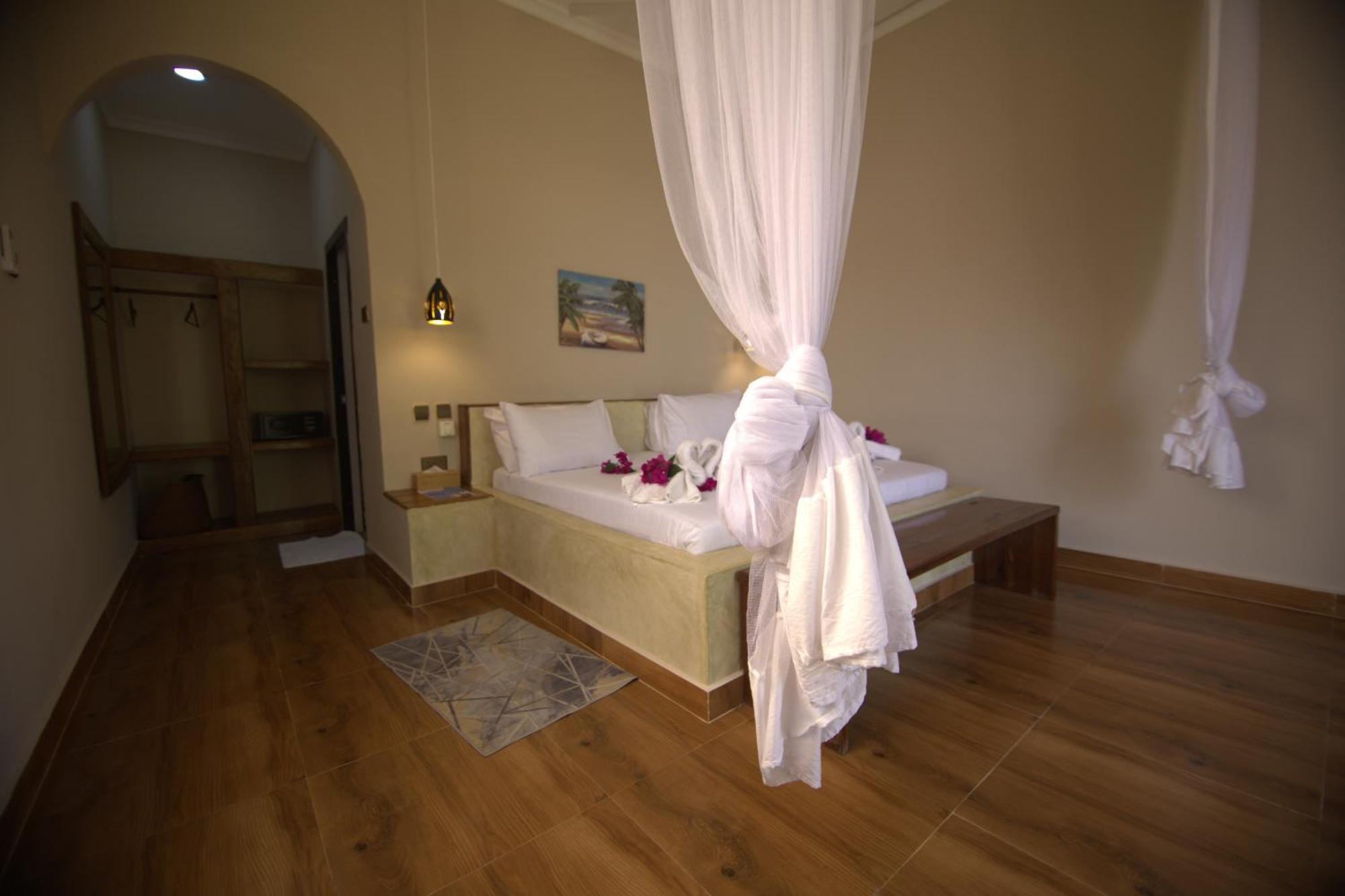 Mafia Dream Hotel Килиндони Экстерьер фото